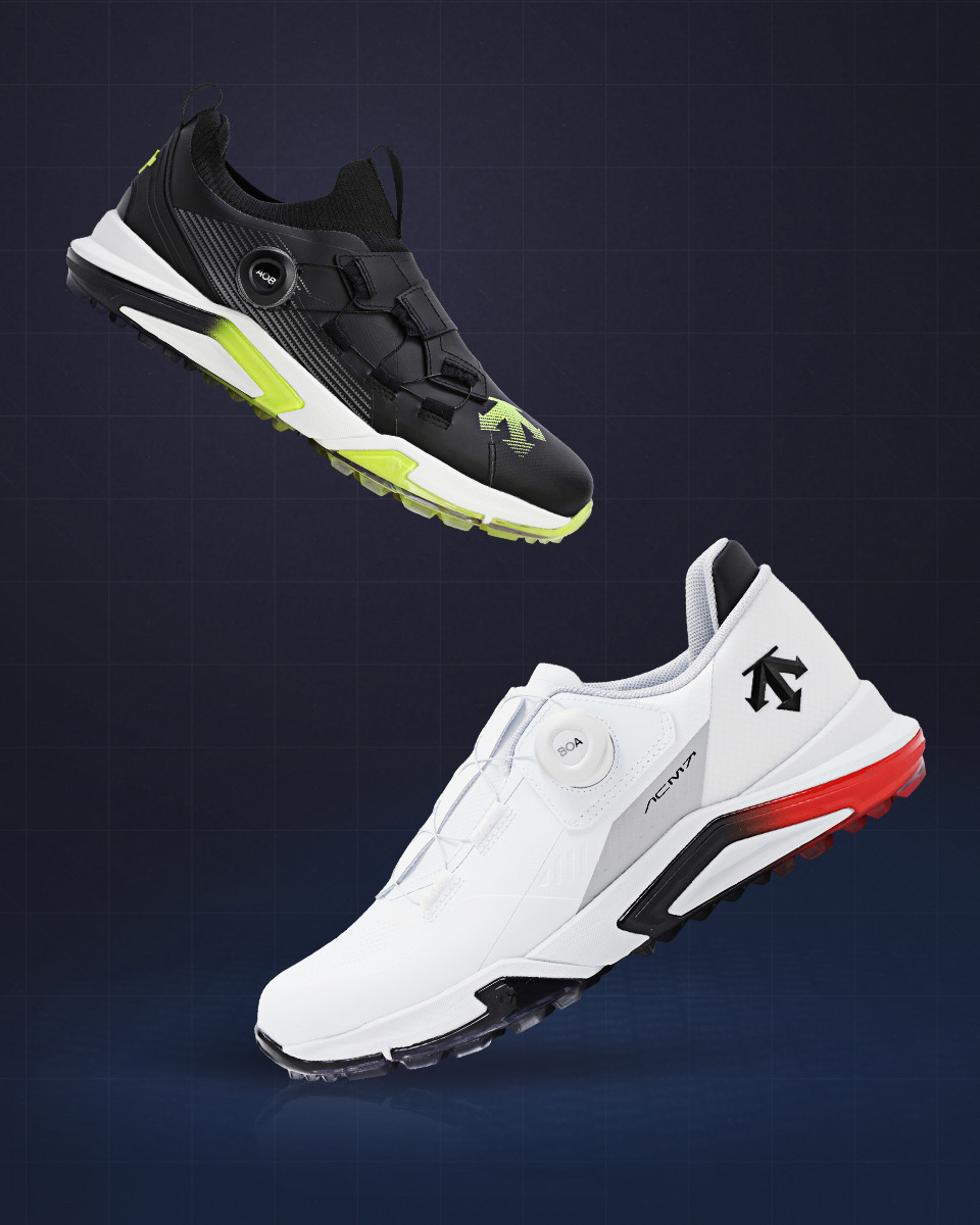 26 DESCENTE GOLF SHOES