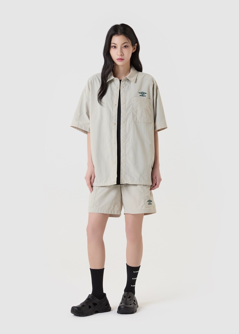 엄브로(UMBRO) LIGHT SHELL (라이트쉘) 베이지(UQ223ESA47
