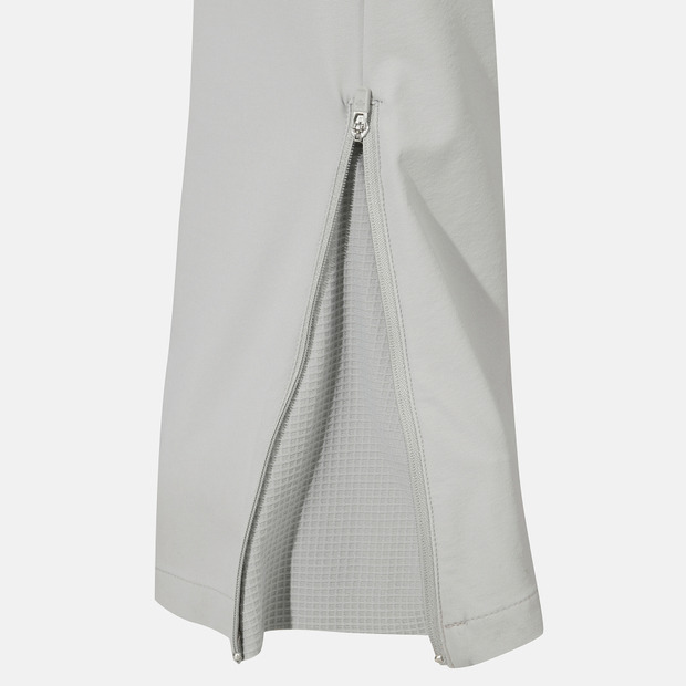 【OJOS】24fw OJOS X DESCENTE Nylon Bootcut Pants OJOS x DESCENTE Collaboration – DALAC SEOUL