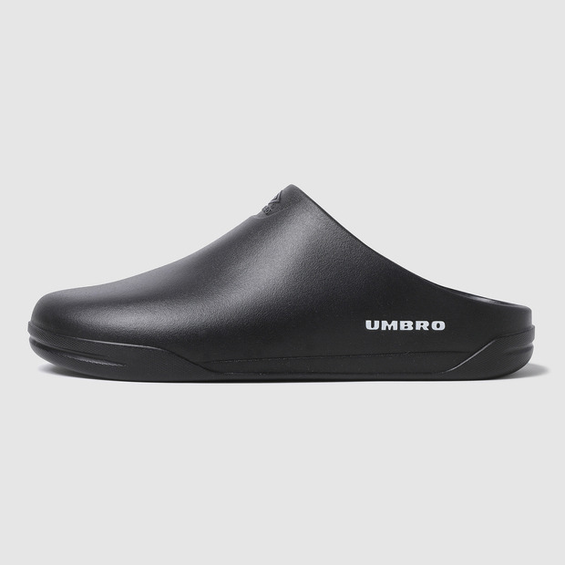 【UMBRO】男女共用 DEFT CLOG /追跡付 UMBRO】男女共用 DEFT CLOG /追跡付