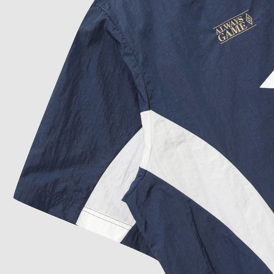 韓国*UMBRO■[DAY6] HBL BLOKE Short Sleeve Piste DAY6 x Umbro] Krispy Taslan Short-Sleeve Piste – Purple