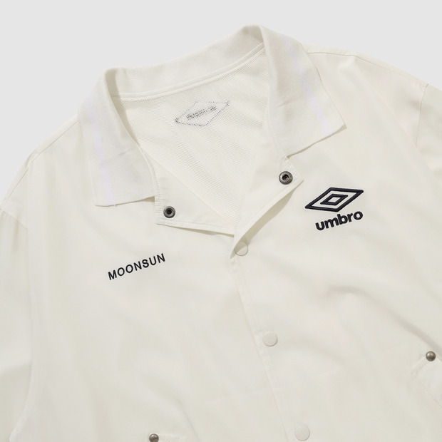 ★UMBRO★ UMBRO X MOONSUN Stripe Nasiti Ivory UQ223CSL41 UMBRO] [UMBRO X MOONSUN] 경량 앤썸 자켓